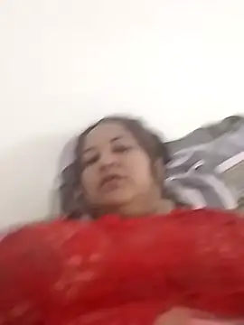 MEYBELLATINA online show from 11-17-25, 09:19