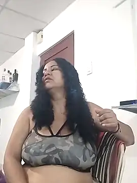 MEYBELLATINA online show from 02-16-26, 09:13