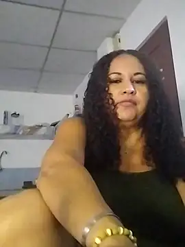 MEYBELLATINA online show from 02-07-26, 11:02