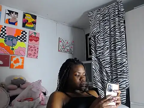 Nahomyyy online show from 11-25-25, 10:43