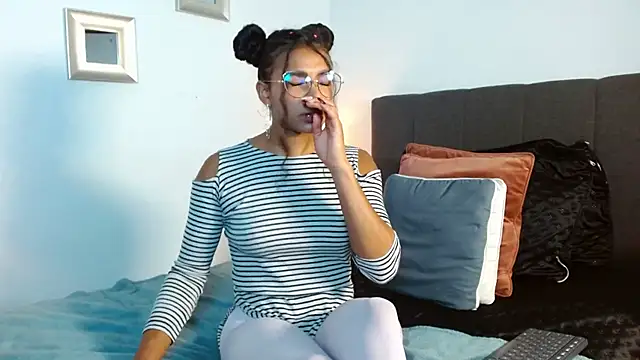 SashaBowei online show from 10-12-25, 02:02