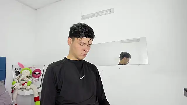 Aaron Foxxx online show from 01-13-26, 01:15