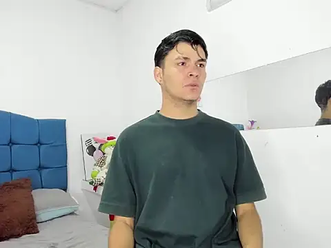 Aaron Foxxx online show from 01-15-26, 01:14