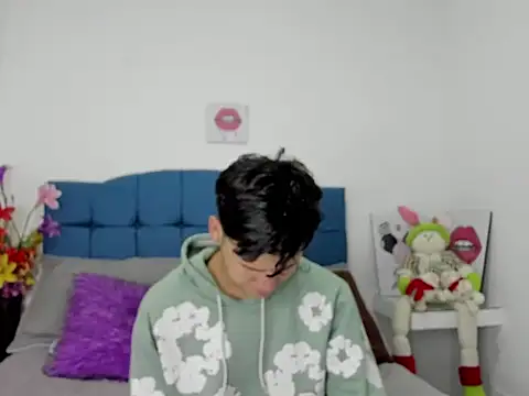 Aaron Foxxx online show from 01-09-26, 01:07