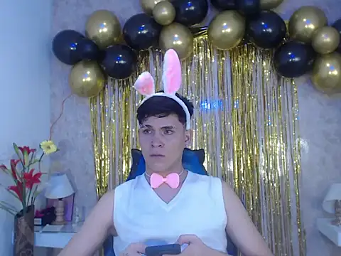 Aaron Foxxx online show from 10-12-25, 11:55