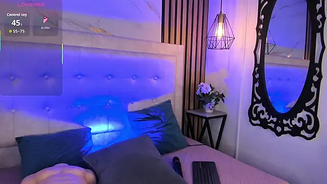 Honey noir online show from 11-15-25, 07:07