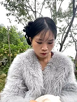 Snapshot of -mayhan11 chatting on 10-31-25, 03:25 -mayhan11 online show from 10-31-25, 03:25