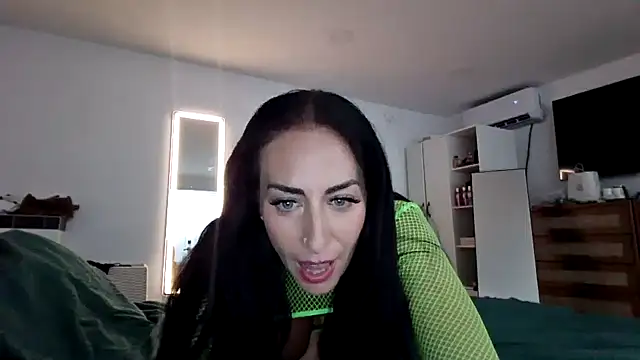 sexyblue queen online show from 05-18-26, 12:33