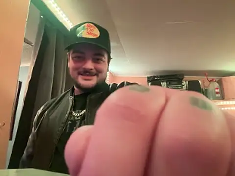 latenightguy online show from 02-15-26, 09:08