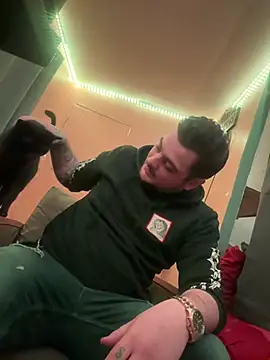 latenightguy online show from 01-11-26, 04:41