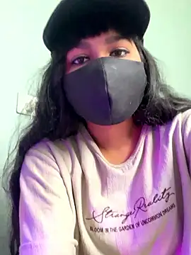 Lisa afreen online show from 10-09-25, 03:29