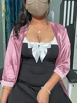 Lisa afreen online show from 05-19-26, 04:36
