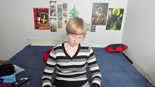 Cattie w  online show from 04-11-26, 07:45