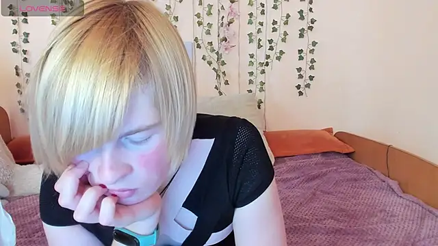 Cattie w  online show from 10-24-25, 03:05