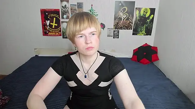 Cattie w  online show from 04-08-26, 01:07