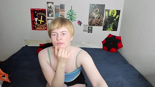 Cattie w  online show from 04-04-26, 01:12