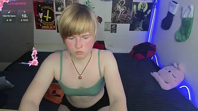 Cattie w  online show from 01-14-26, 01:20