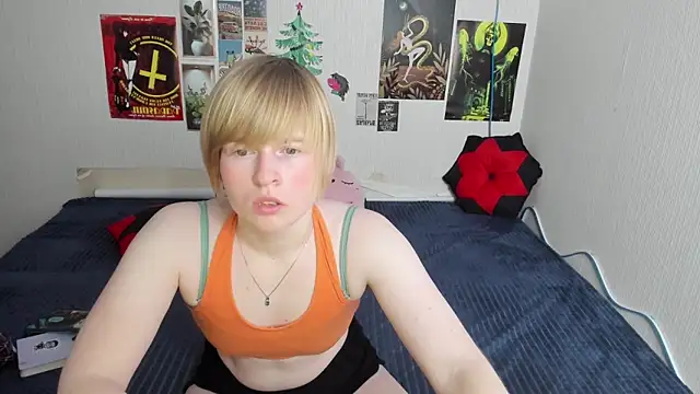 Cattie w  online show from 03-04-26, 01:13