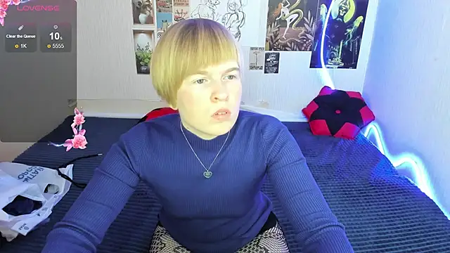 Cattie w  online show from 11-29-25, 01:17