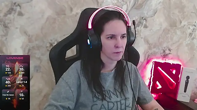 Irwi Tomboy online show from 04-14-26, 12:21