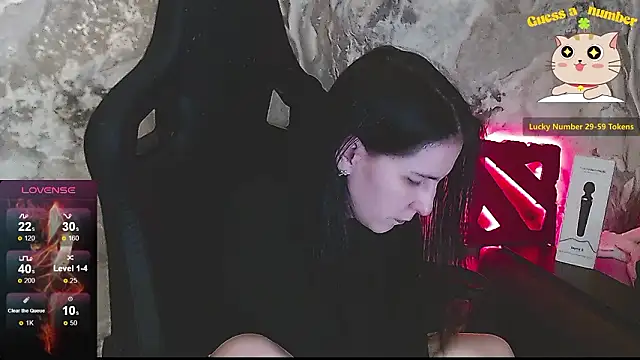 Irwi Tomboy online show from 03-12-26, 08:24