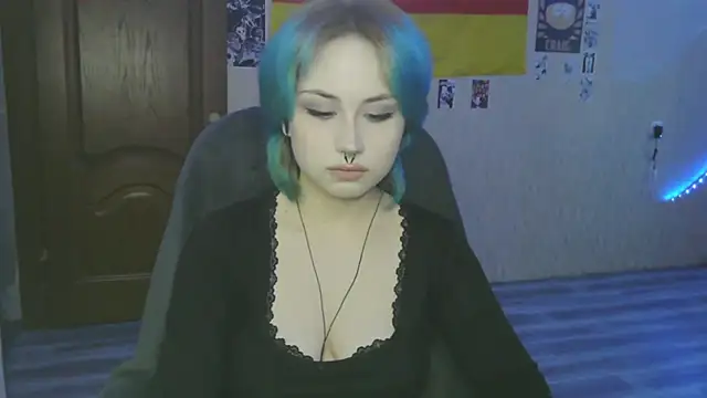 Snapshot of LeisaHopperstad chatting on 03-02-26, 02:13 LeisaHopperstad online show from 03-02-26, 02:13