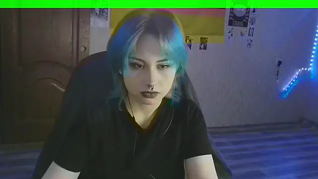 Snapshot of LeisaHopperstad chatting on 02-13-26, 02:28 LeisaHopperstad online show from 02-13-26, 02:28