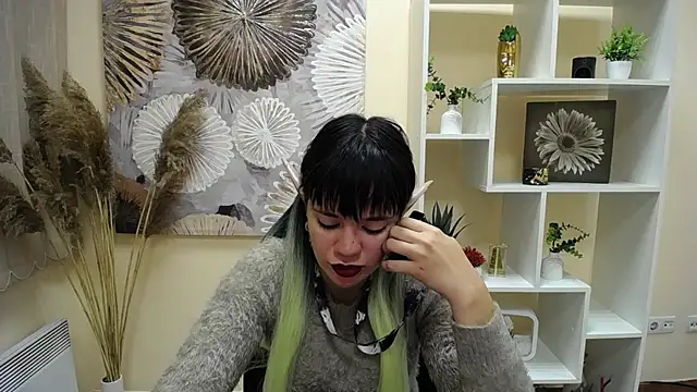 Snapshot of Dream_Caster_ chatting on 10-02-25, 07:56 Dream Caster online show from 10-02-25, 07:56