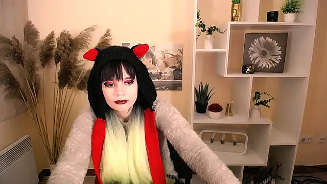 Snapshot of Dream_Caster_ chatting on 09-28-25, 12:56 Dream Caster online show from 09-28-25, 12:56