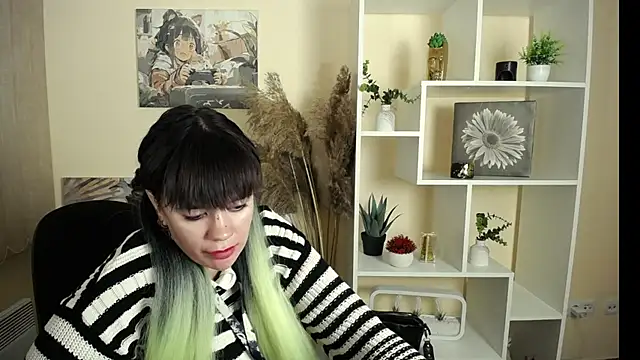 Snapshot of Dream_Caster_ chatting on 09-29-25, 08:14 Dream Caster online show from 09-29-25, 08:14