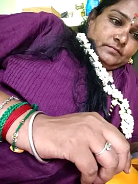 navyasree143 online show from 04-01-26, 12:28