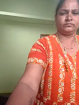 navyasree143 online show from 11-16-25, 03:33