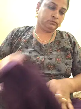 navyasree143 online show from 02-15-26, 05:19