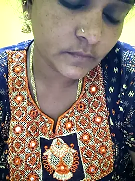 navyasree143 online show from 10-21-25, 12:04