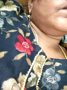 navyasree143 online show from 10-02-25, 03:21