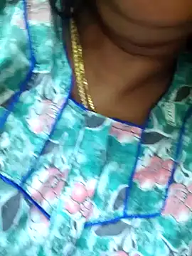 navyasree143 online show from 10-22-25, 04:34