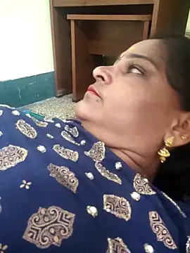 navyasree143 online show from 03-07-26, 10:21