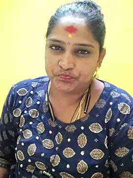 navyasree143 online show from 10-18-25, 01:57