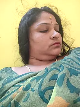 navyasree143 online show from 10-08-25, 05:31