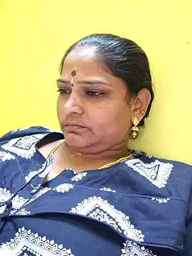 navyasree143 online show from 09-28-25, 02:35