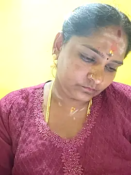 navyasree143 online show from 10-10-25, 06:14