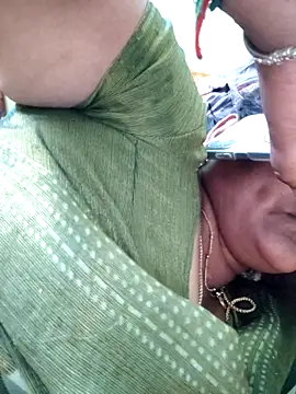 navyasree143 online show from 04-10-26, 10:00