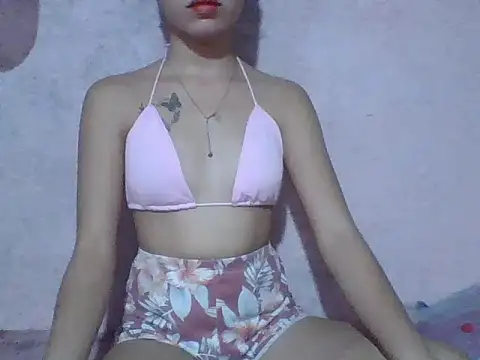 Snapshot of SweetPussie18x chatting on 06-30-26, 01:16 SweetPussie18x online show from 06-30-26, 01:16