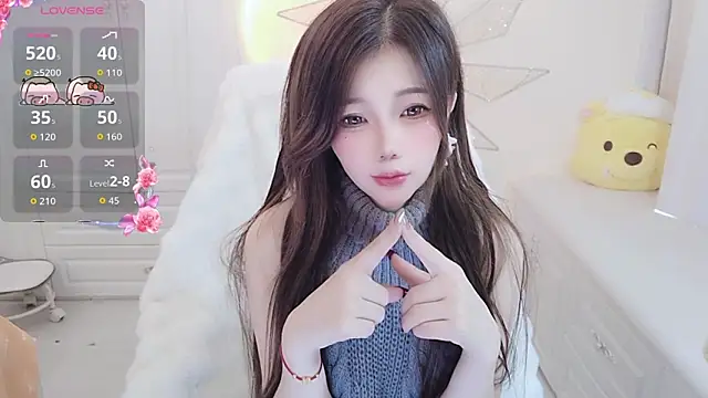 Snapshot of Coco-Di chatting on 10-19-25, 02:14 Coco-Di online show from 10-19-25, 02:14