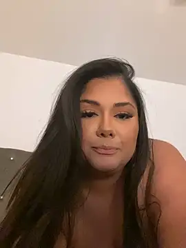 Snapshot of pmonie chatting on 11-08-25, 04:38 pmonie online show from 11-08-25, 04:38