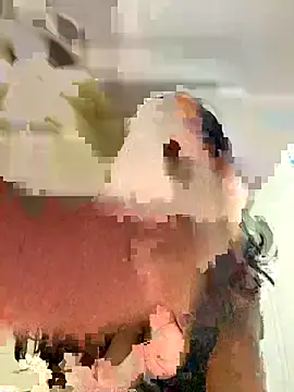 Snapshot of pmonie chatting on 10-20-25, 01:51 pmonie online show from 10-20-25, 01:51