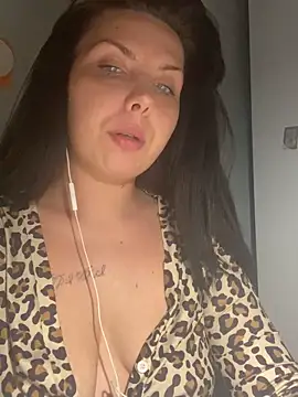 Snapshot of Sofiaprincesspussy chatting on 10-24-25, 07:13 Sofiaprincesspussy online show from 10-24-25, 07:13