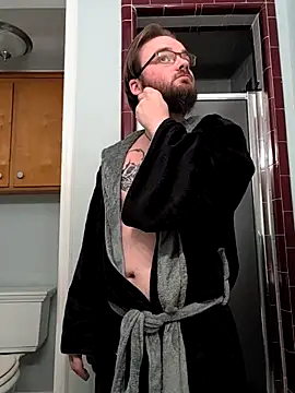 Snapshot of bear8t chatting on 02-24-26, 05:03 bear8t online show from 02-24-26, 05:03