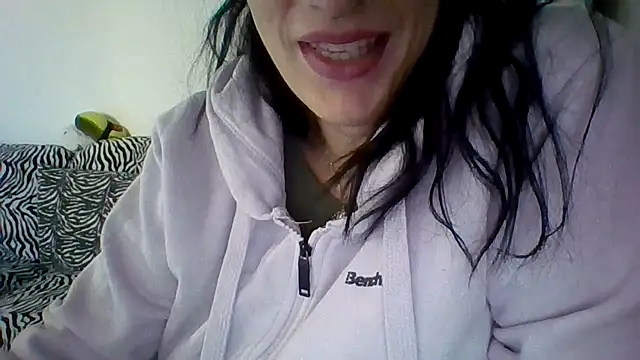 Estrella7x online show from 10-27-25, 07:42