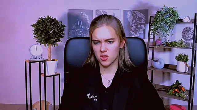 JuneWoods online show from 10-17-25, 12:18